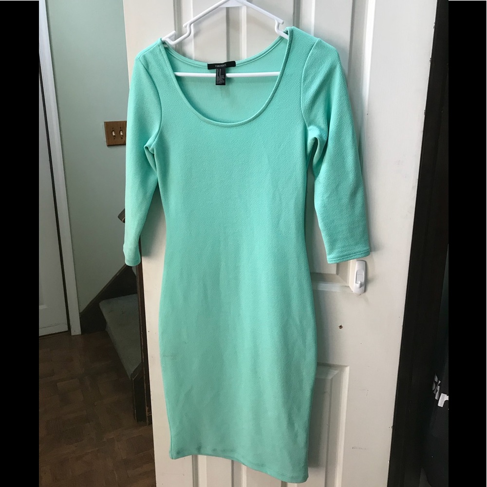 Sea Foam Green Woman’s Size M Dress
